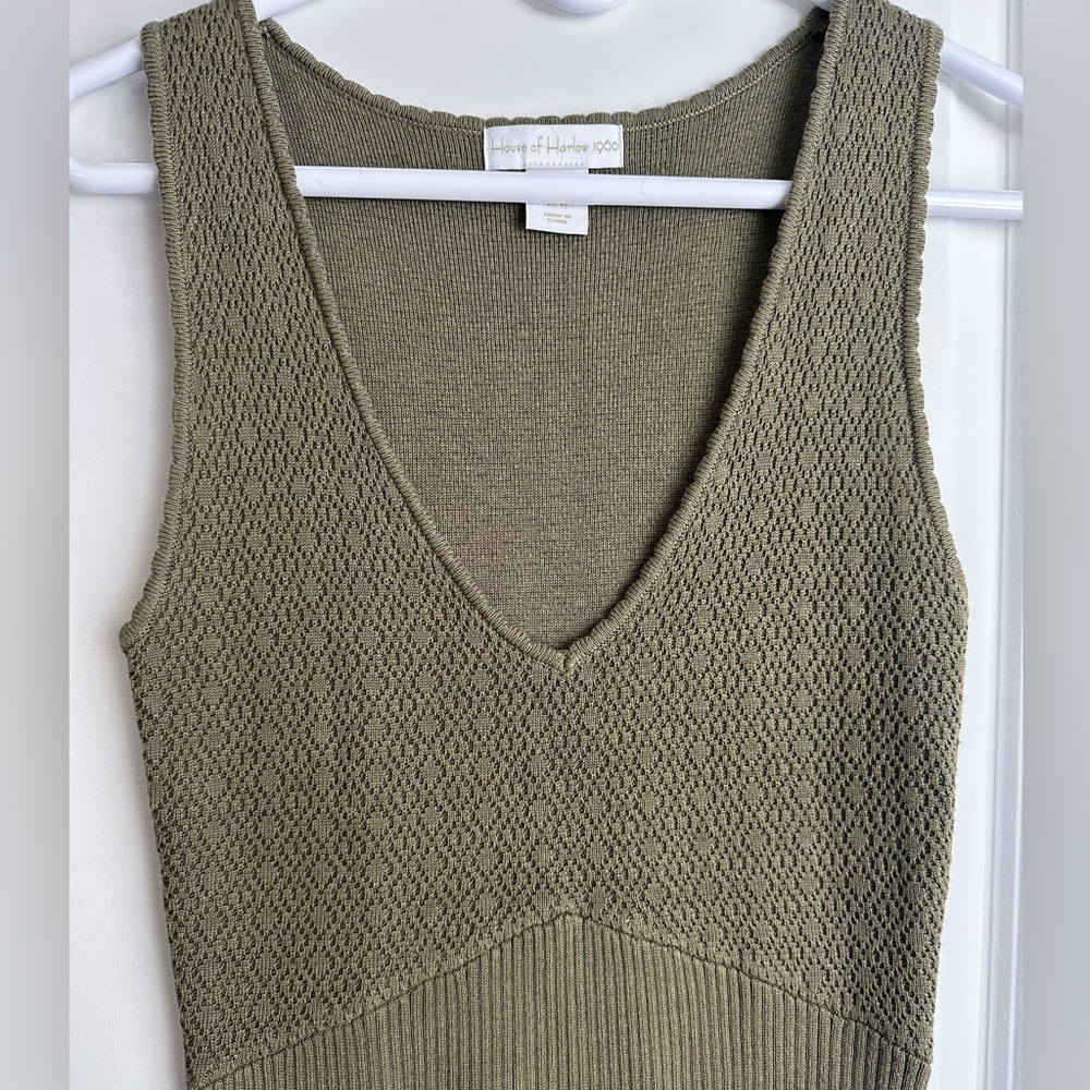 House of Harlow 1960 Olive Ribbed Knit V-Neck Midi Dress